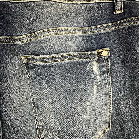 Judy Blue boyfriend fit distressed blue Jeans size 20W stretch comfort casual - Picture 4 of 6